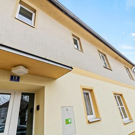 Farawayhomes Mautern #11